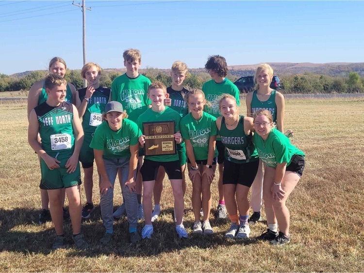 JCN cross country team at regionals.